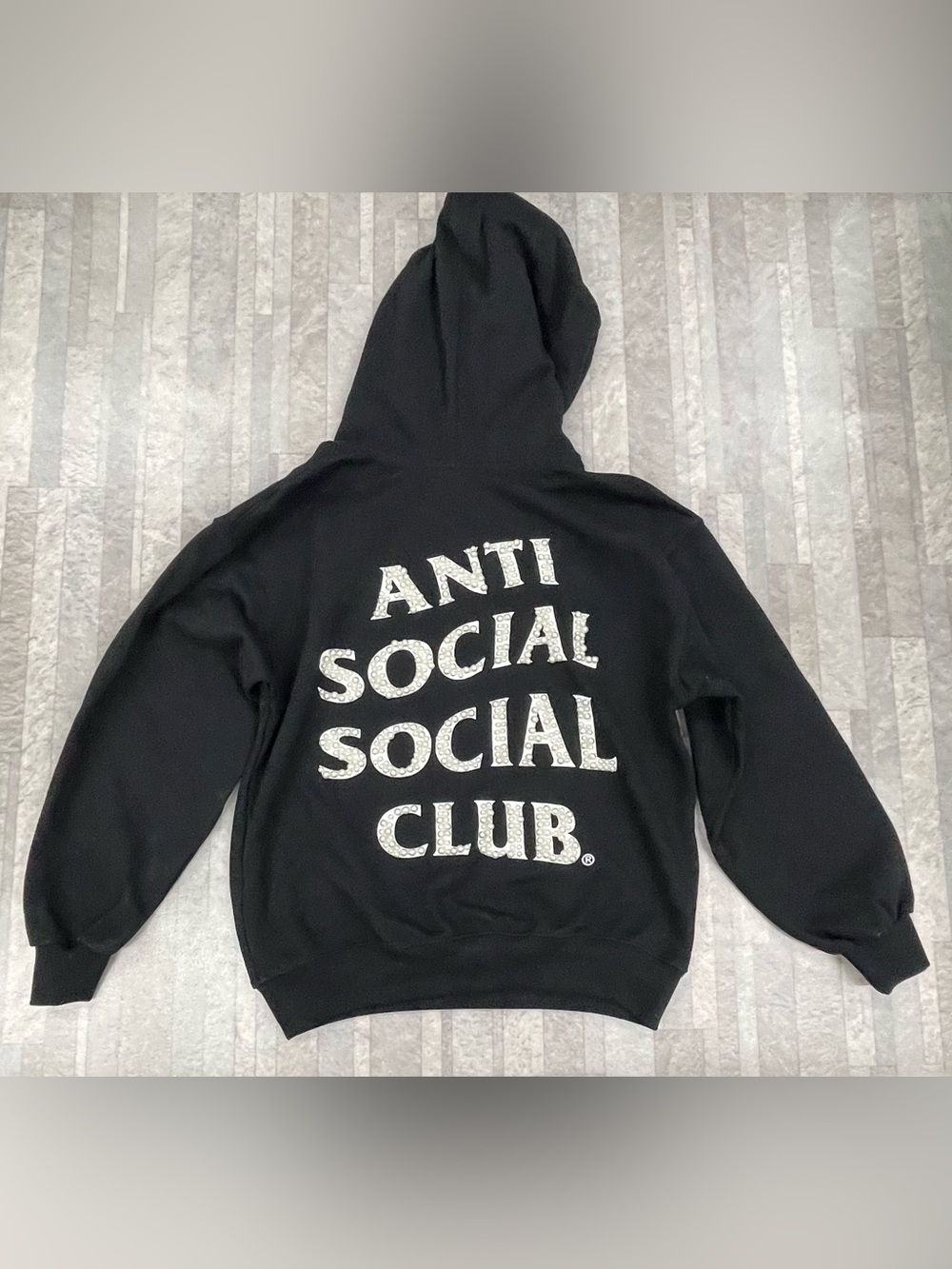 New ANTI SOCIAL SOCIAL CLUB Women's Black Clutching Pearls Hoodie - Picture 7 of 7